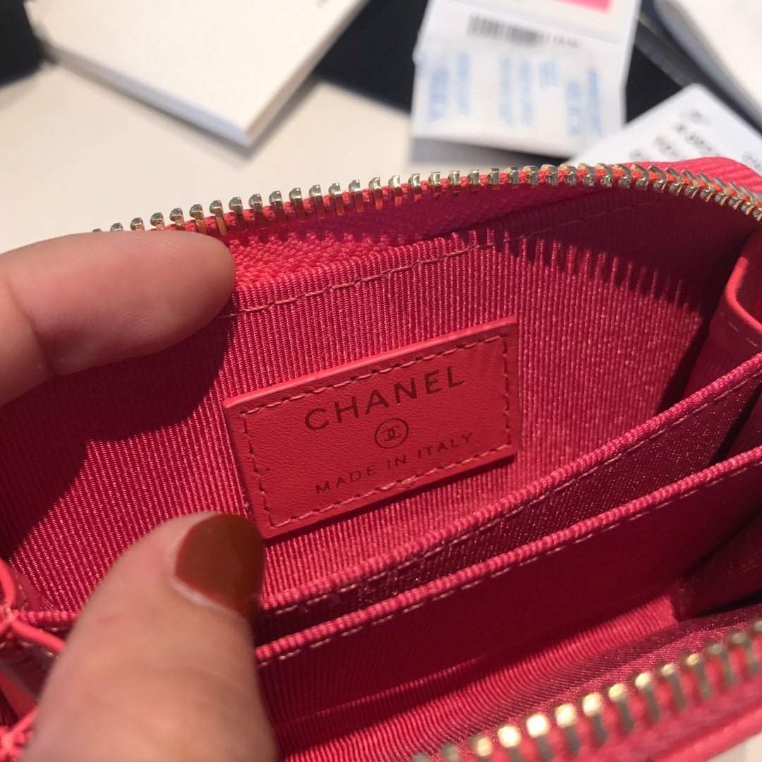 {Style No: 9DPQRR8O} CC ZIPPED COIN BASIC PURSE 11 RED PINK CALFSKIN GOLD ICON - Image 4