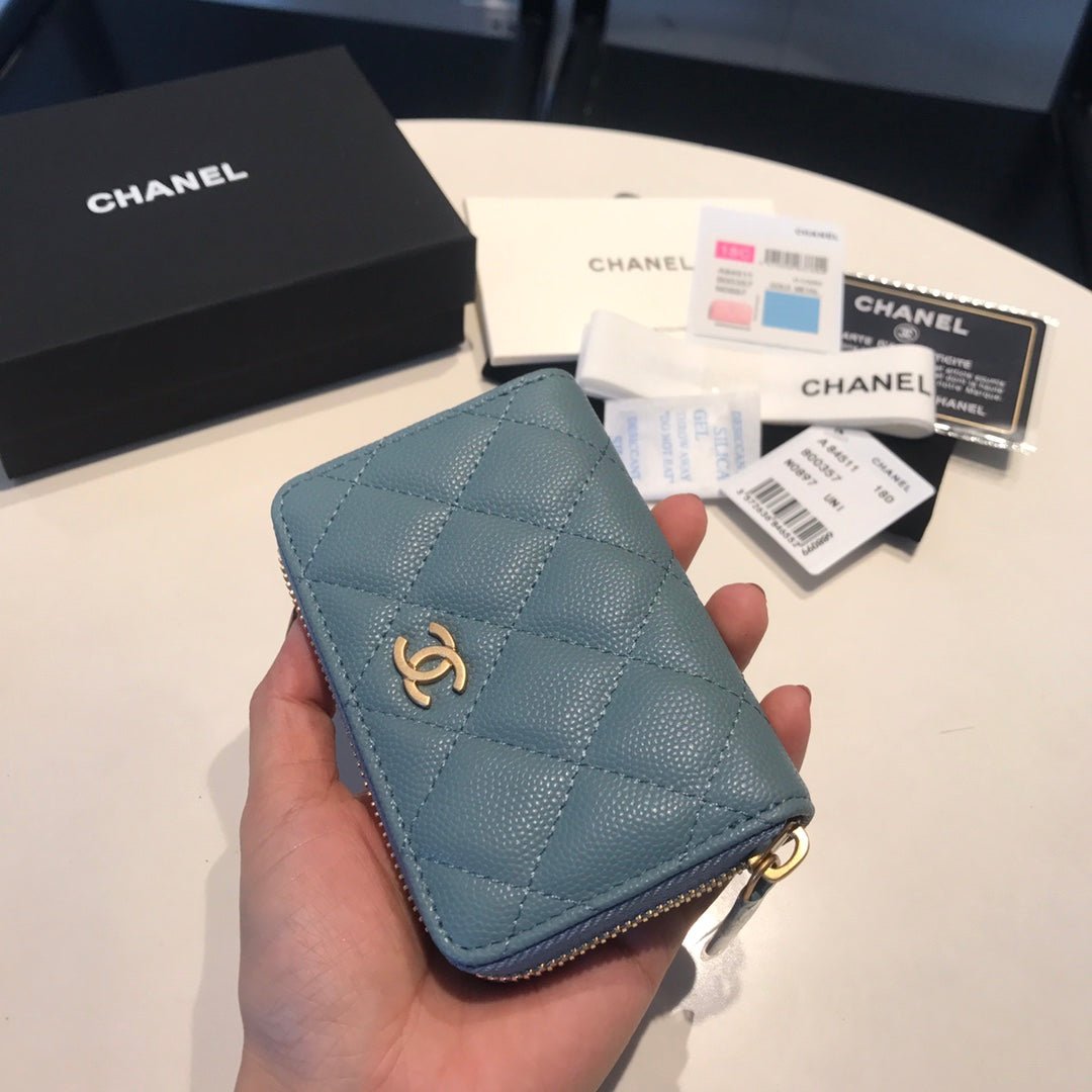 {Style No: TPPREWO2} CC ZIPPED CAVIAR PURSE 11 SAPPHIRE CALFSKIN GOLD ICON - Image 4