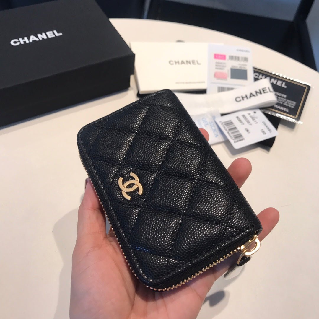 {Style No: 9WG4P2JB} CC ZIPPED CAVIAR PURSE 11 BLACK CALFSKIN GOLD ICON - Image 2