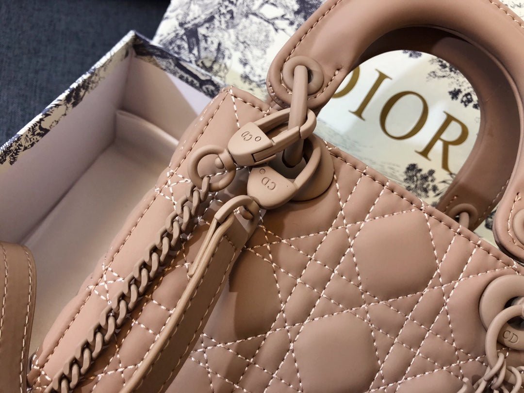{Style No: ARGXQYC2} MINI LADY 17 BAG IN CAMEL BROWN CALFSKIN - Image 5