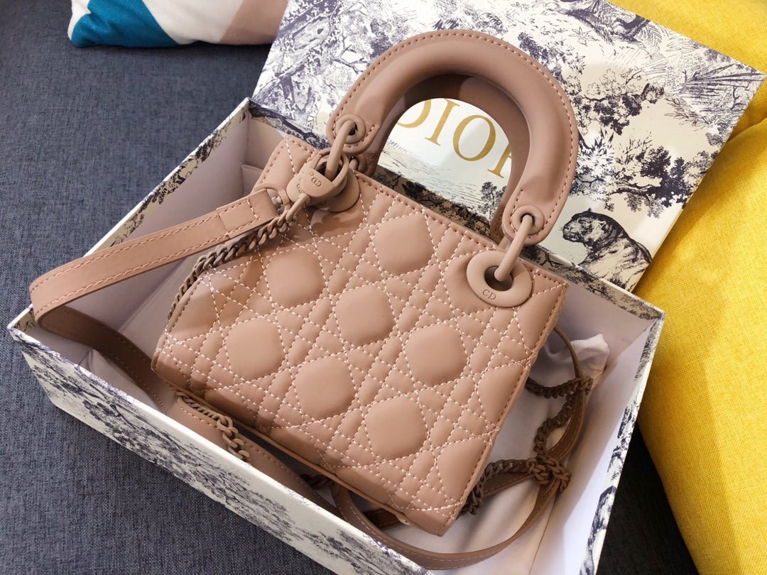 {Style No: ARGXQYC2} MINI LADY 17 BAG IN CAMEL BROWN CALFSKIN - Image 3
