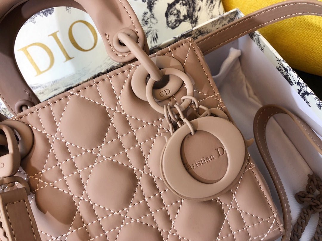 {Style No: ARGXQYC2} MINI LADY 17 BAG IN CAMEL BROWN CALFSKIN - Image 4
