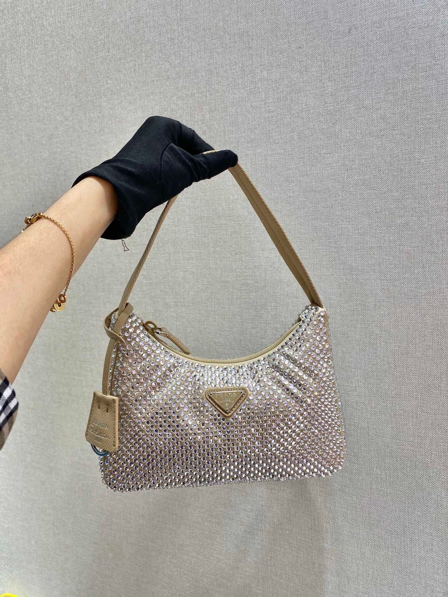 {Style No: PQA1I1FG} SPARKLING HOBO BAG 23 IN BEIGE NYLON ATTACHED FULLY CRYSTALS - Image 9