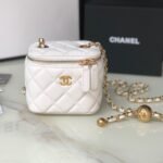 {Style No: 4OMQMJ4B} CC MINI 11 VANITY CHAIN IN WHITE CALFSKIN GOLD HARDWARE