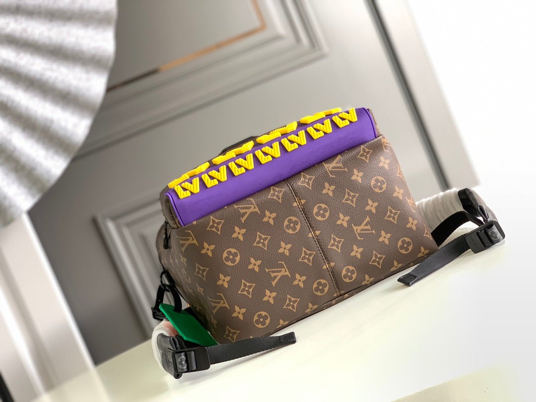 {Style No: 6IVCUOMY} DISCOVERY BACKPACK 40 IN BROWN MONOGRAM CANVAS RUBBER LOGO - Image 2
