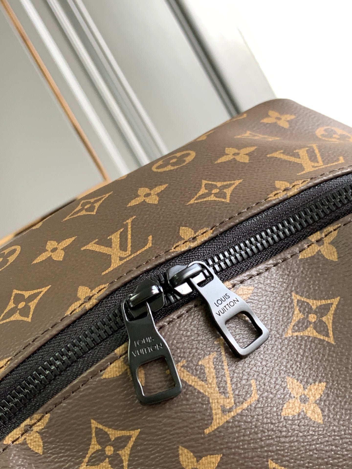 {Style No: 6IVCUOMY} DISCOVERY BACKPACK 40 IN BROWN MONOGRAM CANVAS RUBBER LOGO - Image 8