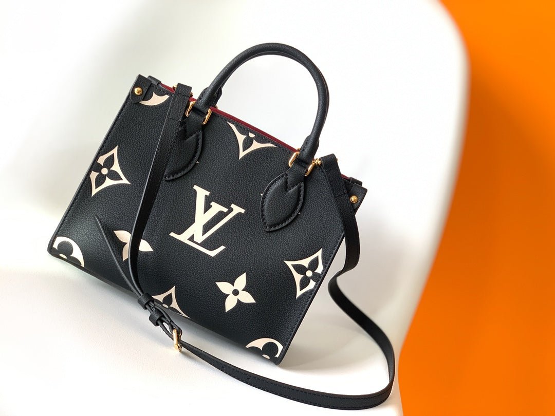 {Style No: LSZV8753} ONTHEGO TOTE 25 IN BLACK AND OFF WHITE MONOGRAM EMPREINTE - Image 2