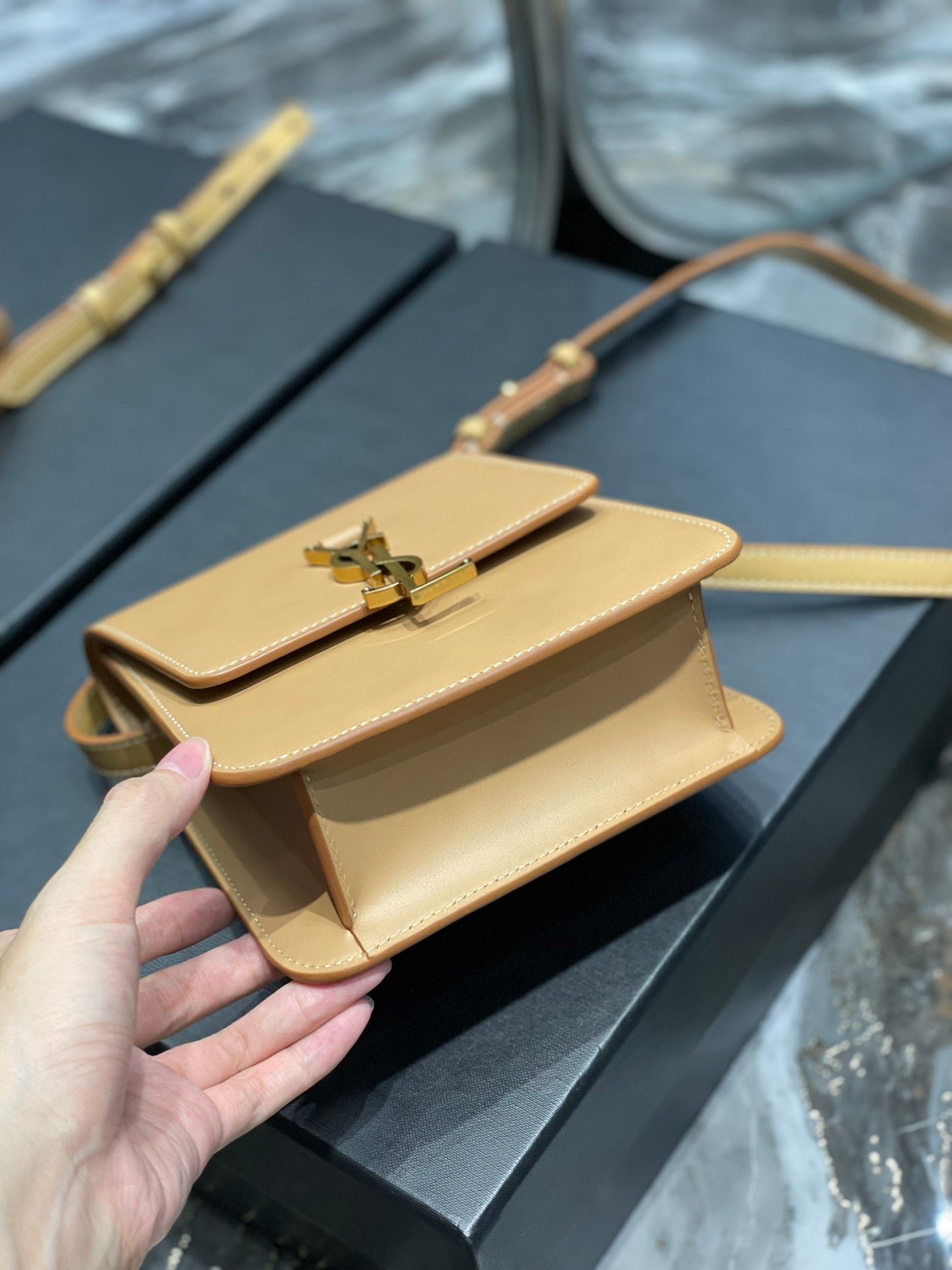 {Style No: A8KP3CNS} KAIA 18 HANDBAG IN YELLOW CREAM CALFSKIN - Image 7
