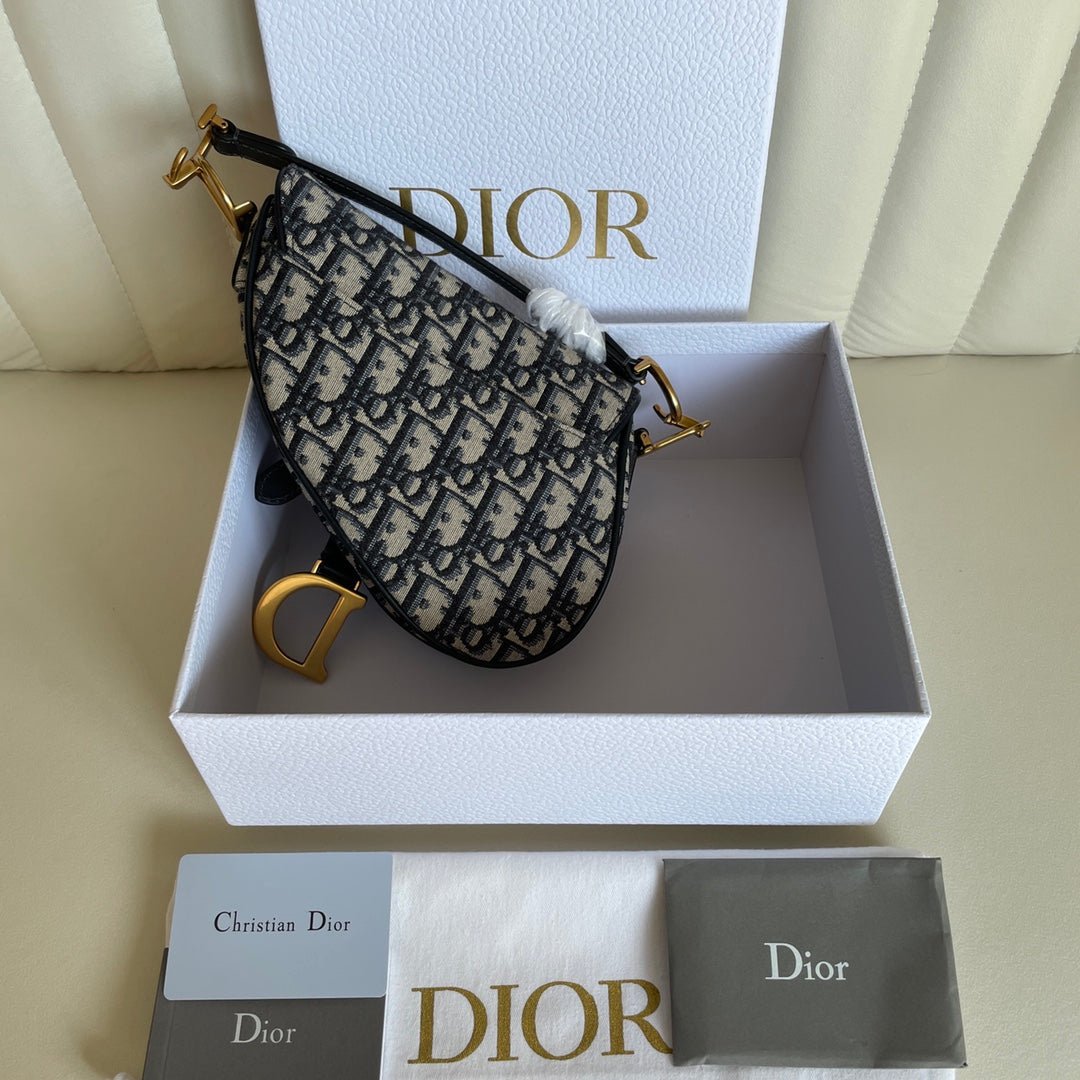 {Style No: I62YDLF8} CD Saddle Bag Strap With Strap 19cm Blue Obique Embroidery - Image 2