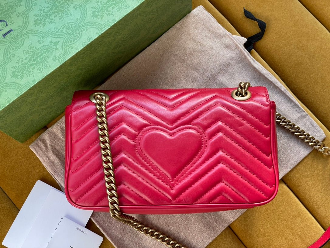 {Style No: VT5XV46G} GG MARMONT MATELASSÉ LARGE 26 BAG RED PINK CALFSKIN - Image 2