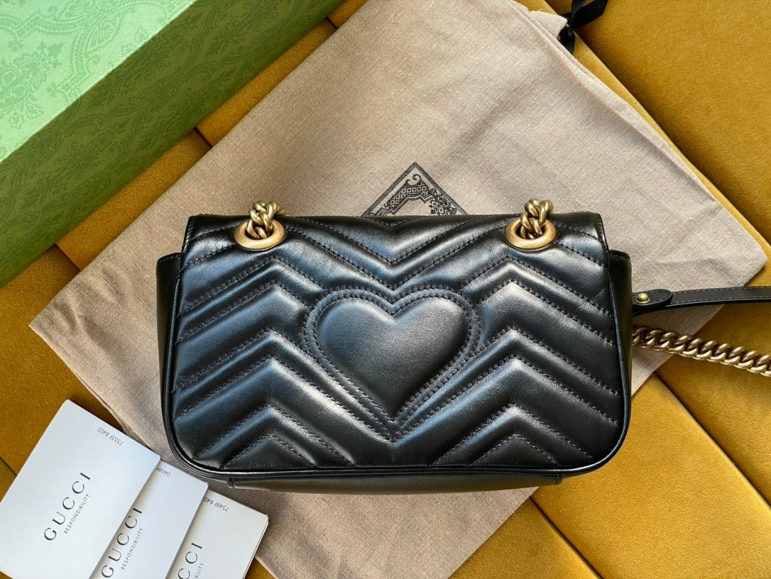 {Style No: M3BYHNW4} GG MARMONT MATELASSÉ SMALL 22 BAG BLACK CALFSKIN - Image 2