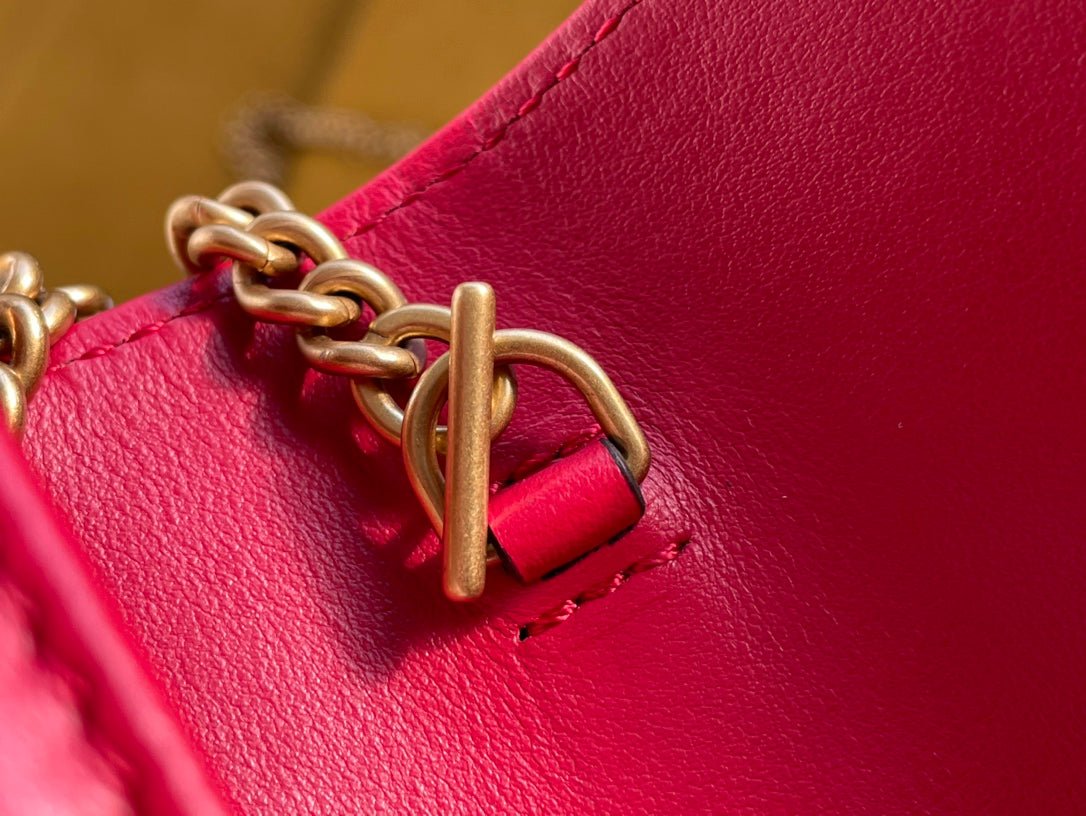 {Style No: CJ3VQBXH} GG MARMONT MINI 16 BAG IN RED PINK CALFSKIN - Image 5