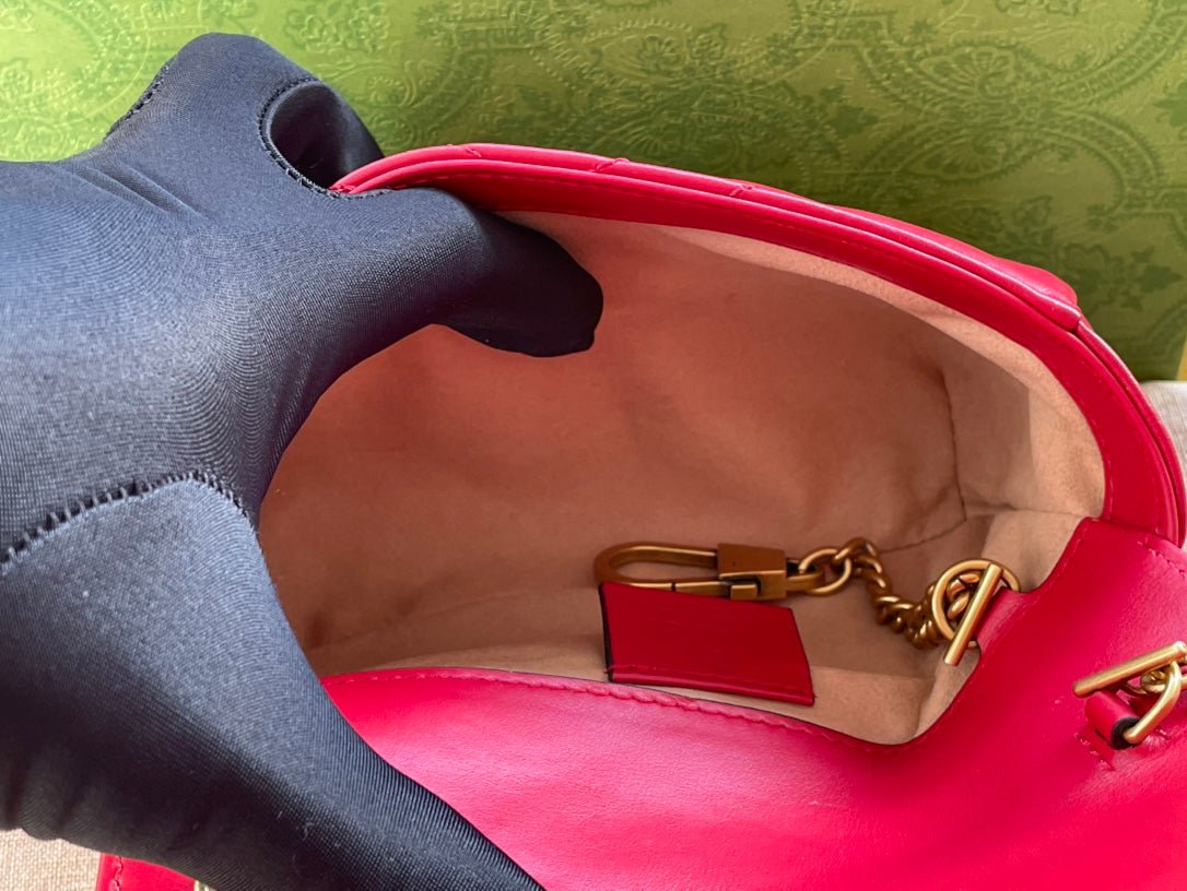 {Style No: CJ3VQBXH} GG MARMONT MINI 16 BAG IN RED PINK CALFSKIN - Image 4