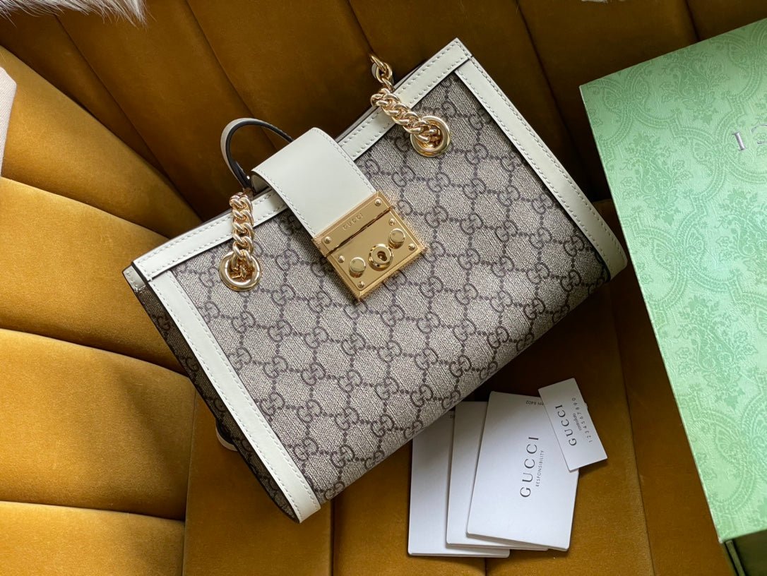 {Style No: P5XQTWZR} GG PADLOCK MEDIUM 26 SHOULDER BAG BEIGE CANVAS AND WHITE CALFSKIN - Image 3