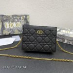 {Style No: JWGAKCO6} CARO POUCH 19 BAG IN BLACK CALFSKIN
