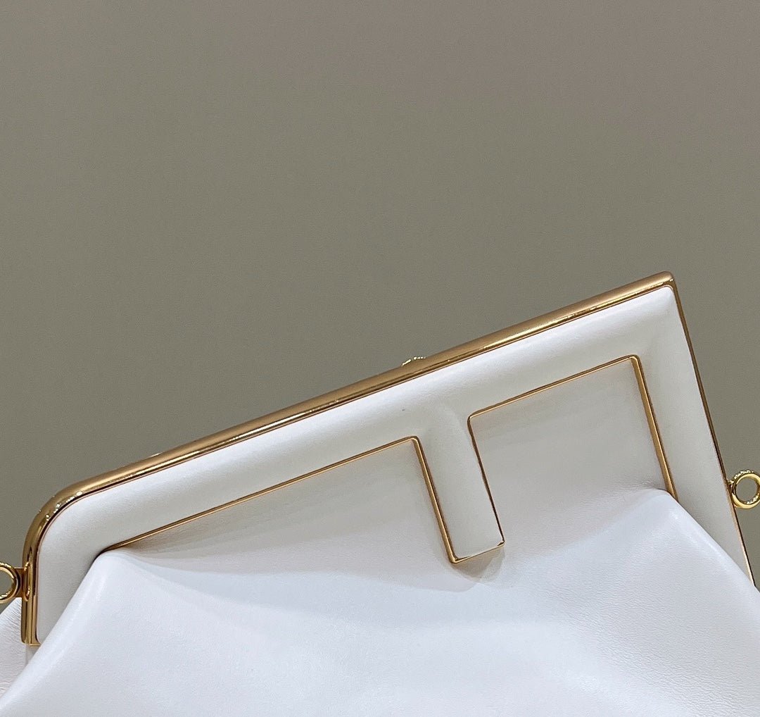 {Style No: FTSXRHZY} FENDI FIRST SMALL 32 IN WHITE NAPPA LEATHER BAG GOLD HARDWARE - Image 8