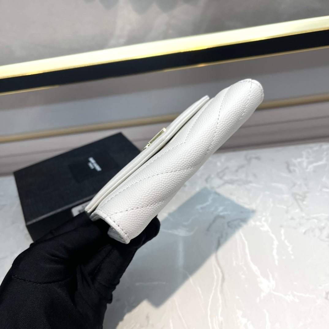 {Style No: HE8PVOTP} MONOGRAM 12 WHITE CALFSKIN CARD HOLDER - Image 9