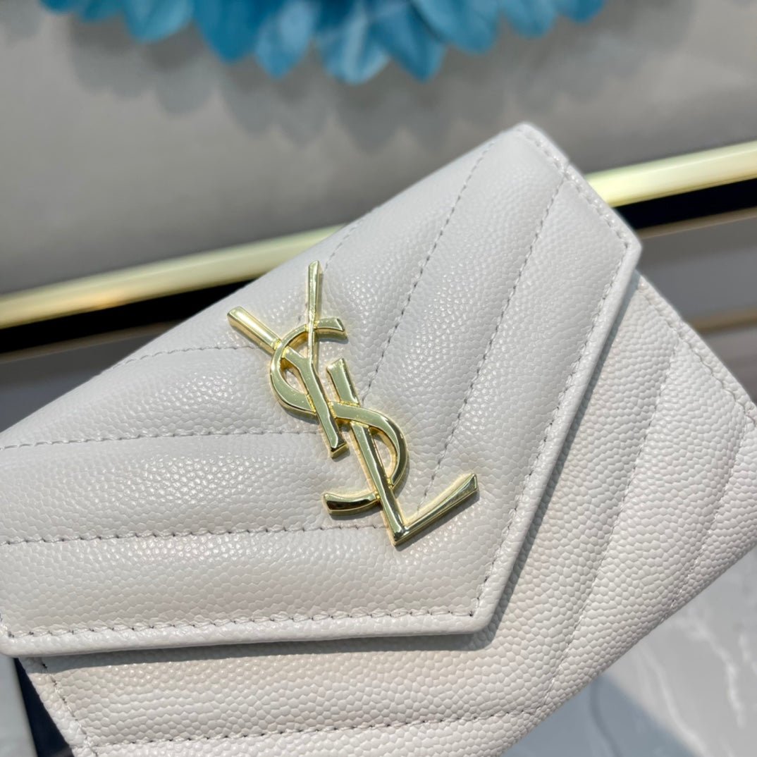 {Style No: HE8PVOTP} MONOGRAM 12 WHITE CALFSKIN CARD HOLDER - Image 4