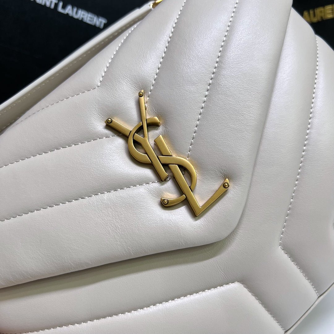 {Style No: AU1VERCO} LOULOU SMALL 25 IN WHITE LAMBSKIN GOLD HARDWARE - Image 5