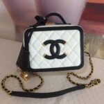 {Style No: GFJVQEOH} CC MINI 17 VANITY CASE IN BLACK MIX WHITE CALFSKIN GOLD HARDWARE