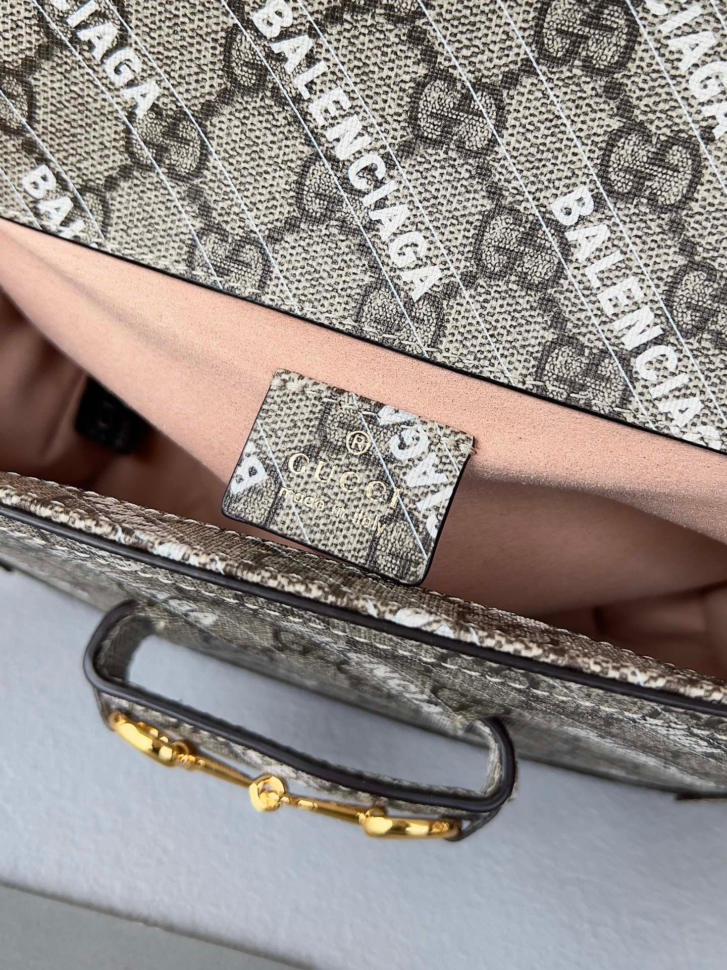 {Style No: EV7RZMF5} GG MINI 25 PRINTED SADDLE BAG IN EICRU BEIGE CANVAS - Image 7