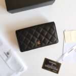 {Style No: OGQALDW6} CC ZIPPED LONG PURSE 19 BLACK GRAINED CALFSKIN GOLD ICON