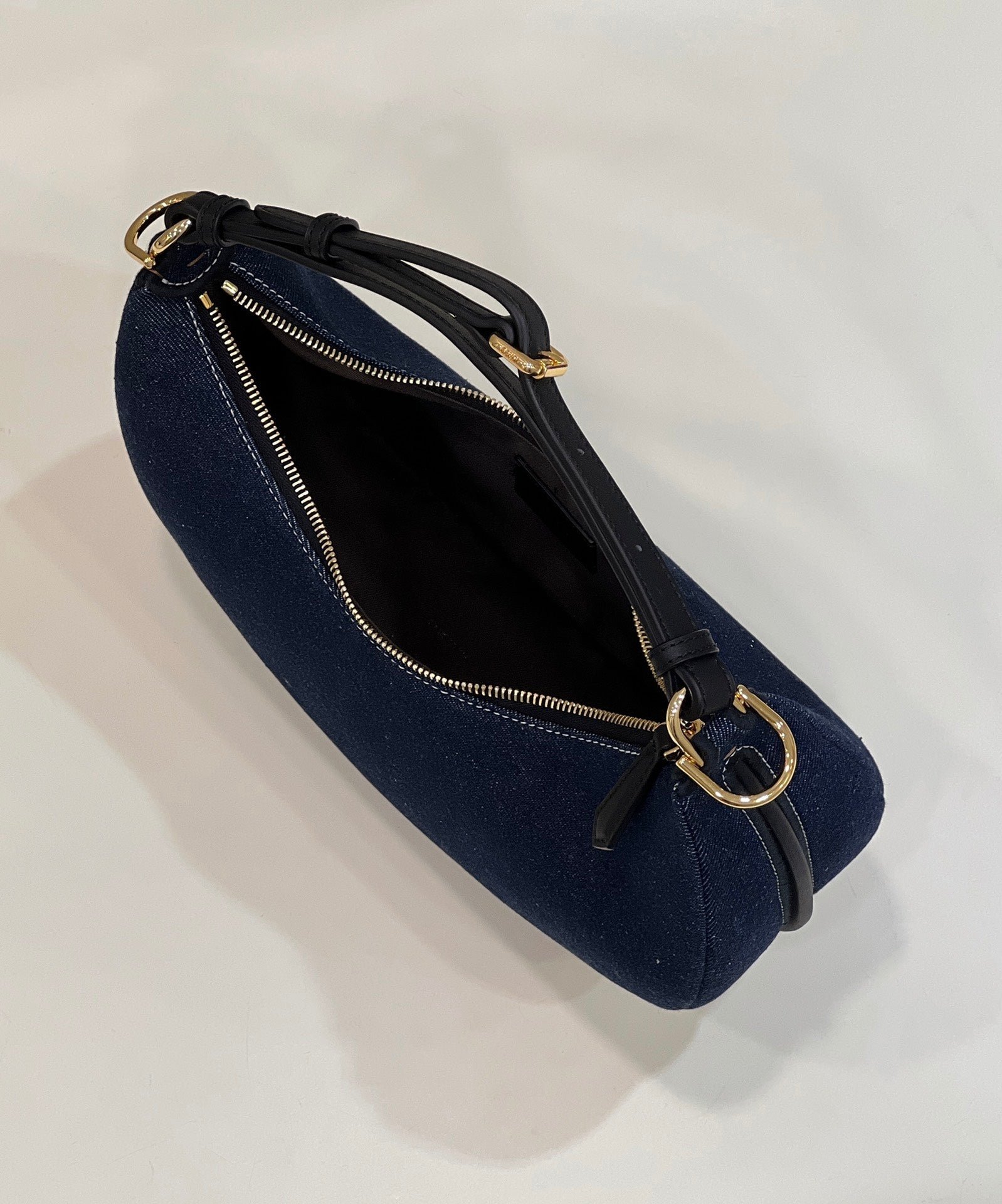 {Style No: 3UCUVIUI} FENDIGRAPHY 29 BAG IN NAVY BLUE DENIM FABRIC WITH GOLD HARDWARE - Image 6