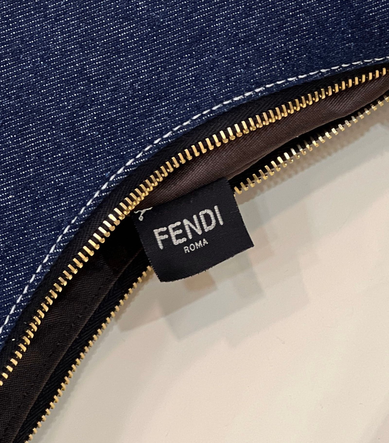 {Style No: 3UCUVIUI} FENDIGRAPHY 29 BAG IN NAVY BLUE DENIM FABRIC WITH GOLD HARDWARE - Image 7