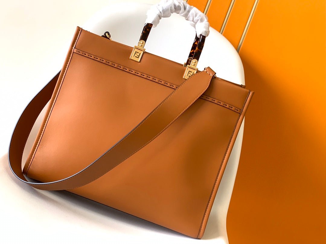 {Style No: BMKZMUZ7} Fend Sunshine Medium Bag 35 Tan Leather - Image 3