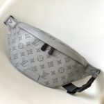 {Style No: PLDUUTDR} LV 25S DISCOVERY BUMBAG 44 IN TAUPE GRAY EMBOSSED MONOGRAM ECLIPSE CALFSKIN