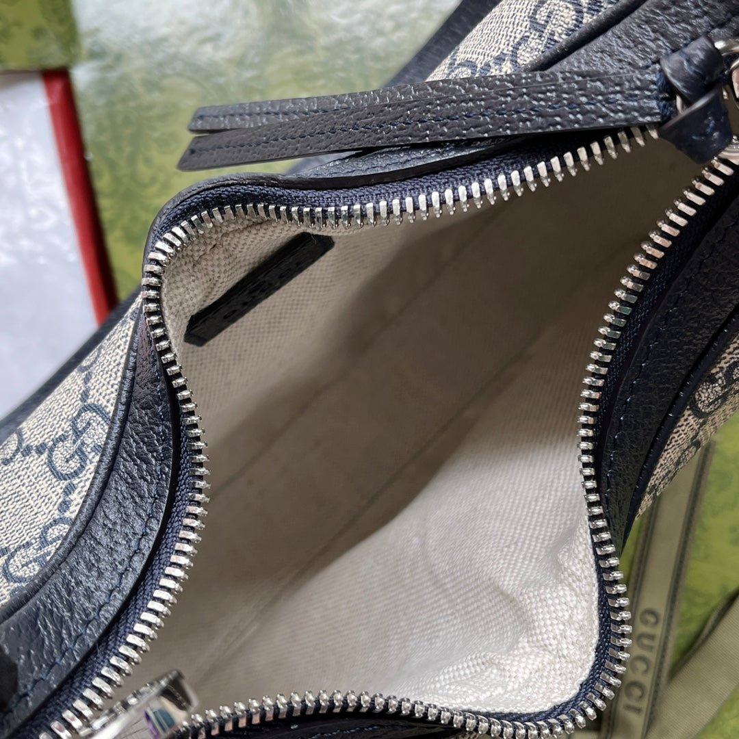 {Style No: DJ4G8C8M} ATTACHE MINI BAG 23 IN BEIGE GG AND DARK BLUE CALFSKIN - Image 7