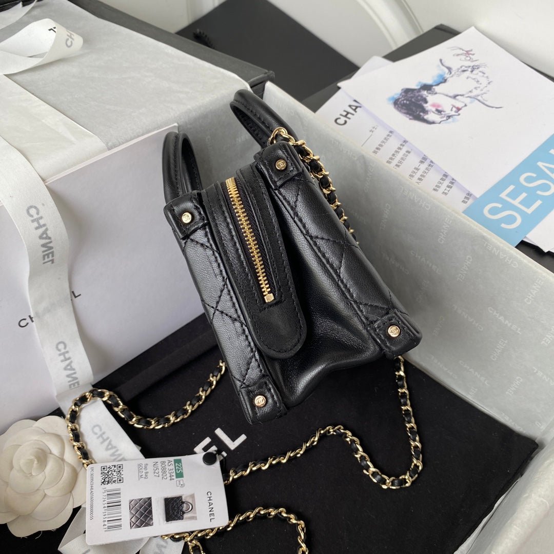 {Style No: PERA4PA6} CC MINI 15 BOX BAG IN BLACK CALFSKIN GOLD HARDWARE - Image 9