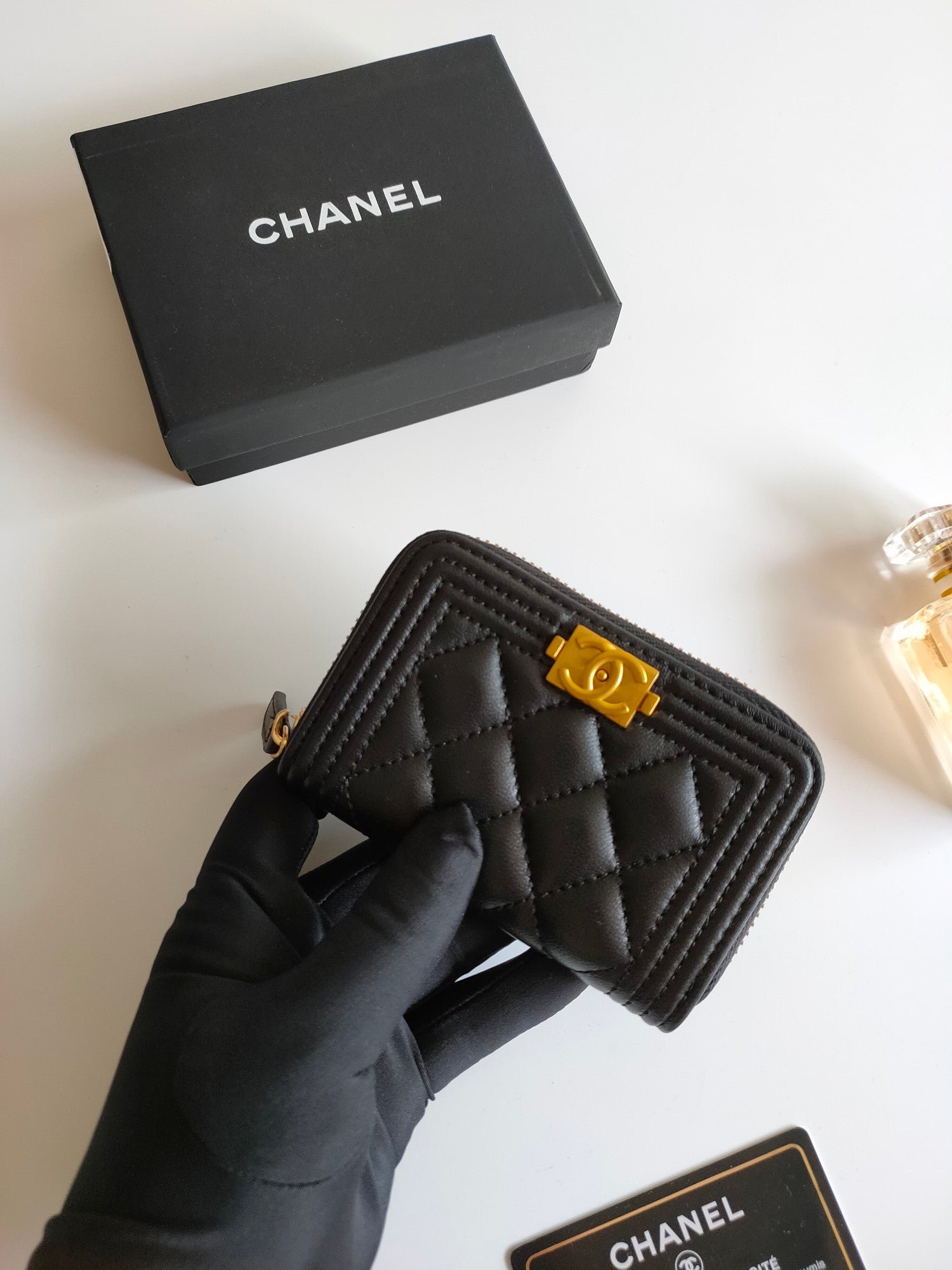 {Style No: LL9VNDGL} CC BOY ZIP COIN PURSE 11.5 BLACK CALFSKIN GOLD ICON - Image 3