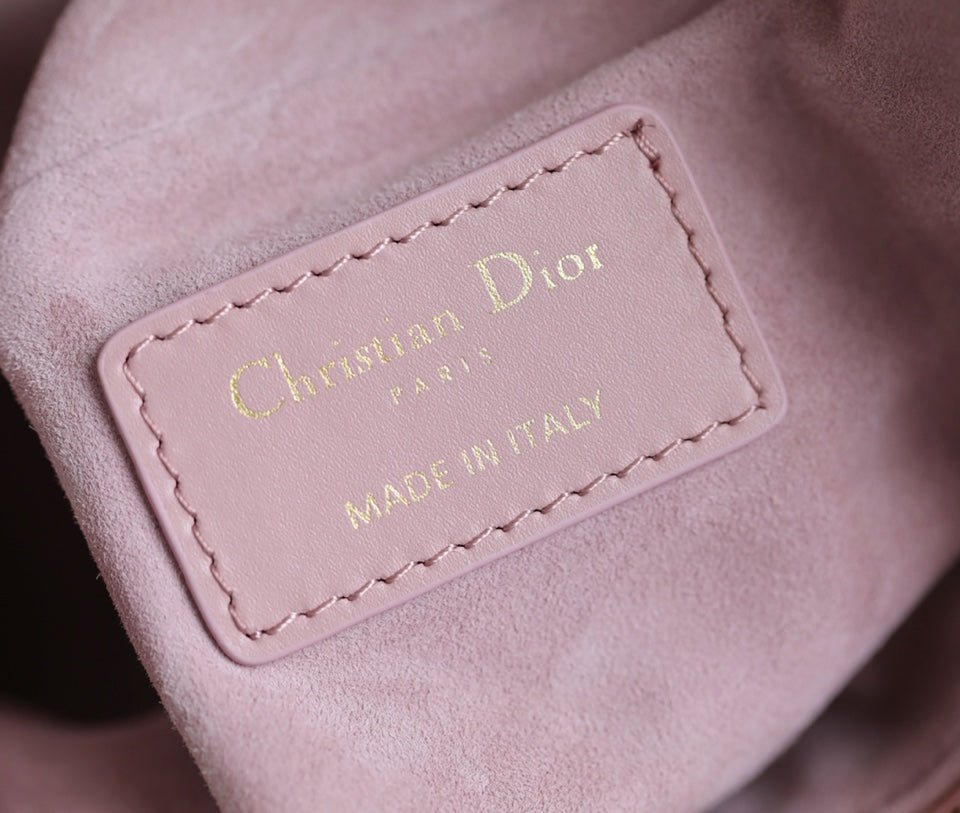 {Style No: U2W7YZFU} MINI CARO BAG 25 IN LIGHT PINK LAMBSKIN - Image 7