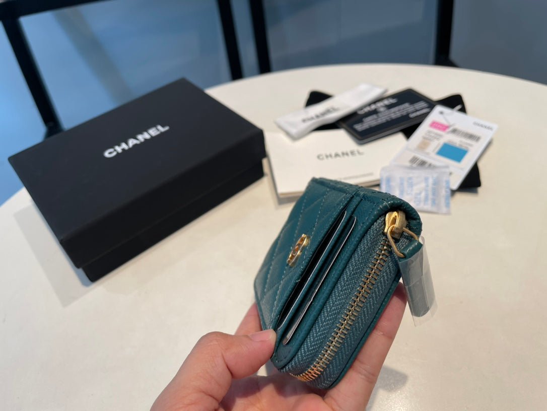 {Style No: MD5EK9F3} CC ZIPPED COIN PURSE 11 OCEAN GRAINED CALFSKIN - Image 8