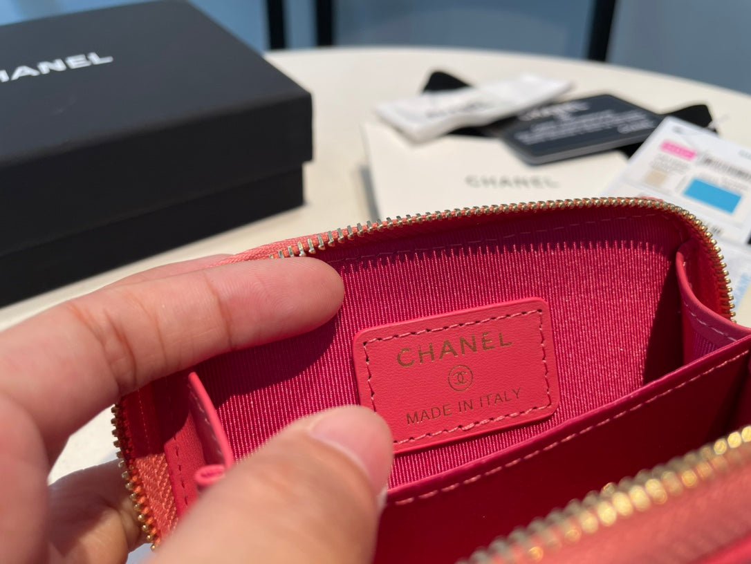 {Style No: 93M6YQFZ} CC ZIPPED COIN PURSE 11 RED PINK GRAINED CALFSKIN - Image 7