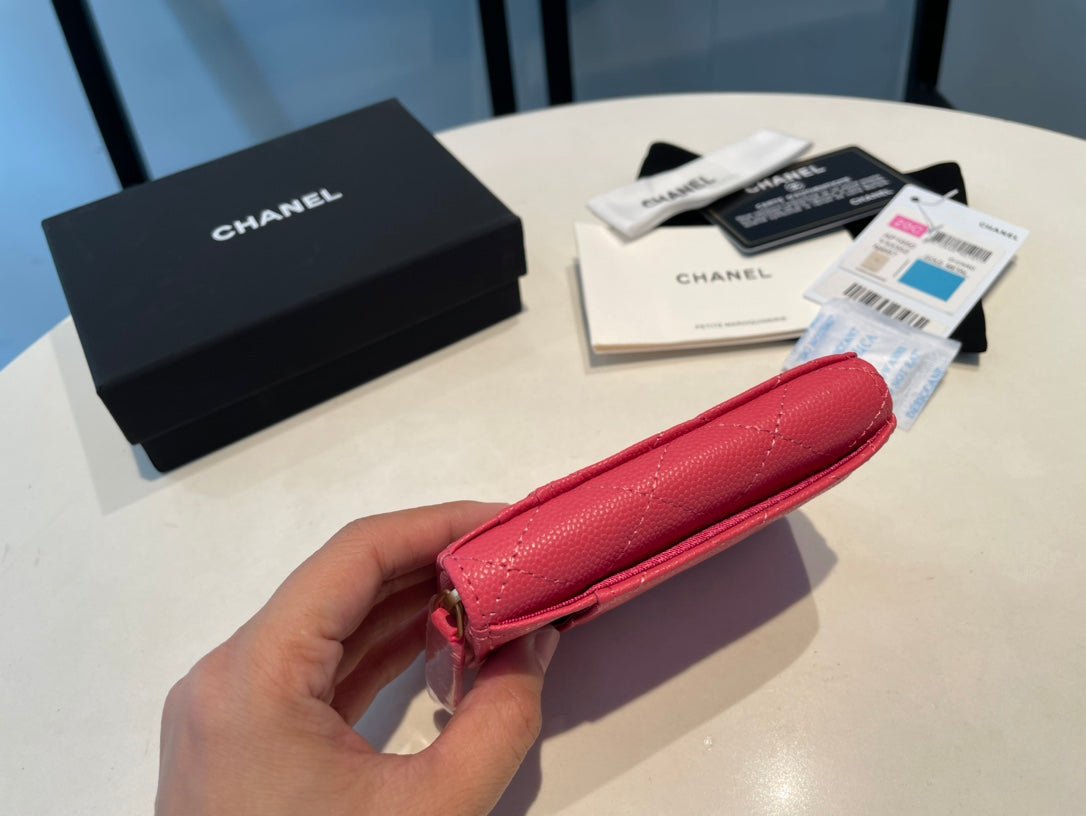 {Style No: 93M6YQFZ} CC ZIPPED COIN PURSE 11 RED PINK GRAINED CALFSKIN - Image 9