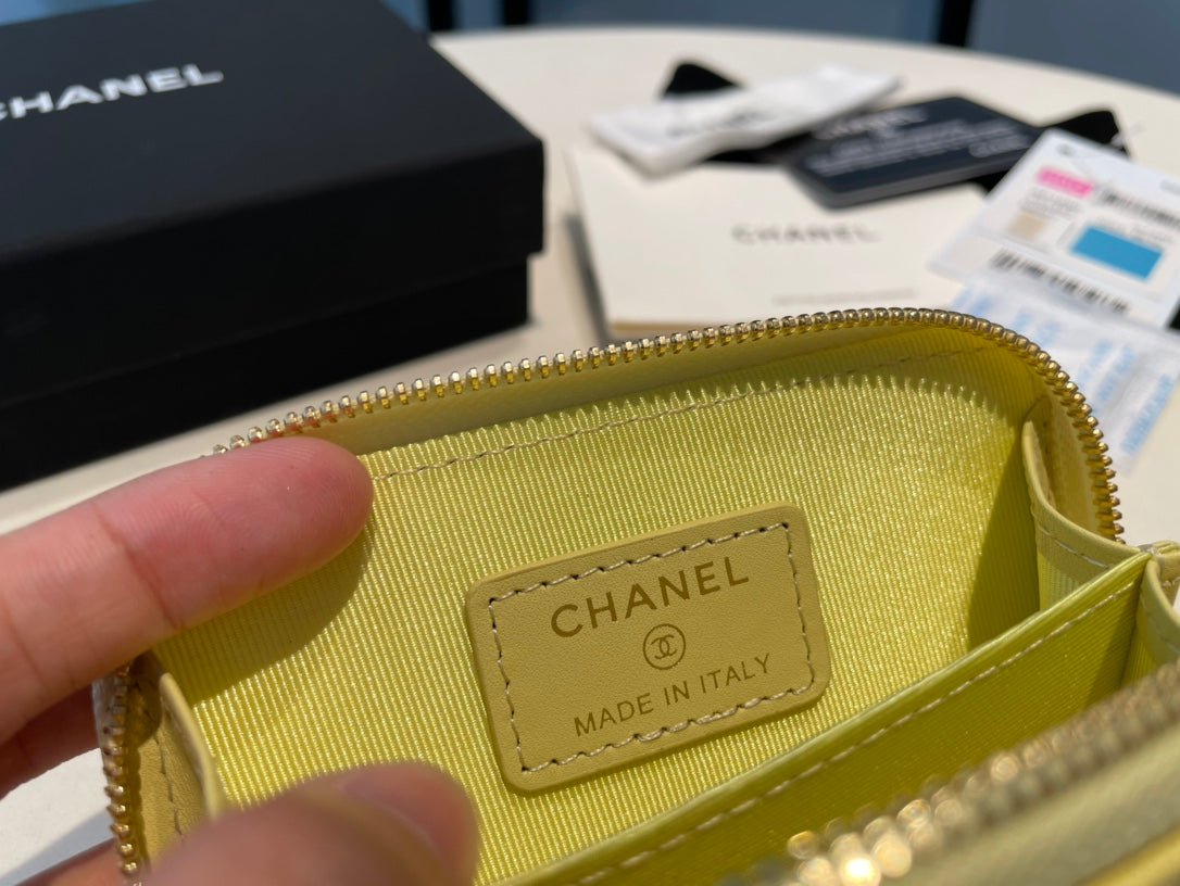 {Style No: FP5VTHV7} CC ZIPPED COIN PURSE 11 YELLOW GRAINED CALFSKIN - Image 4