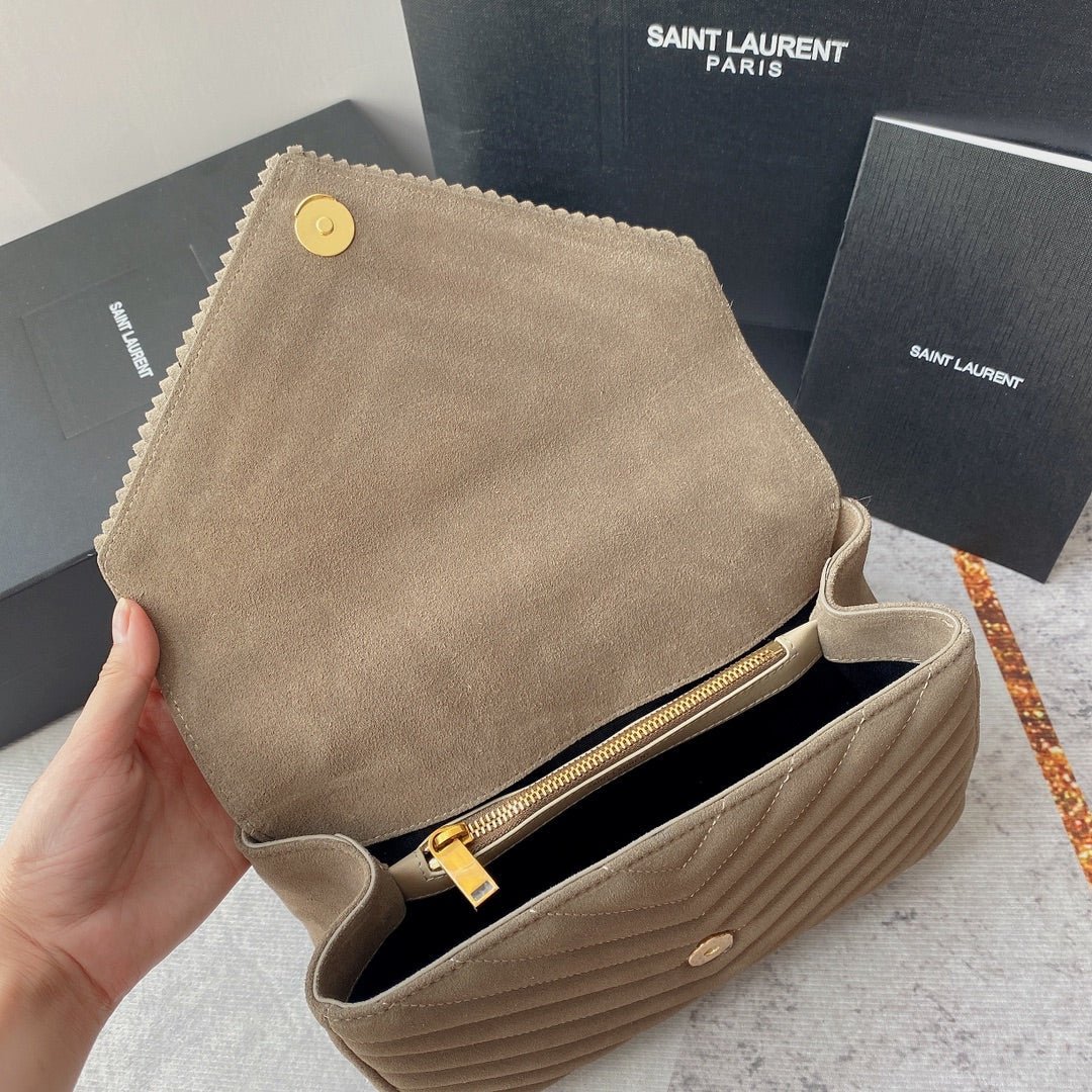 {Style No: AAW9WO36} COLLEGE TASSEL 24 IN LIGHT FAWN SUEDE GOLD HARDWARE - Image 3