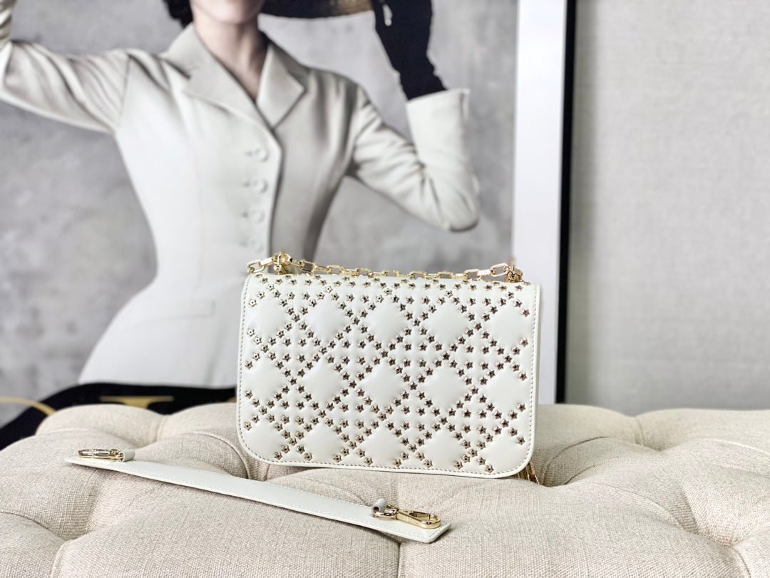{Style No: 2PLIRG5D} LIMITED BAG 21 IN WHITE LAMBSKIN - Image 4