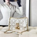 {Style No: 2PLIRG5D} LIMITED BAG 21 IN WHITE LAMBSKIN