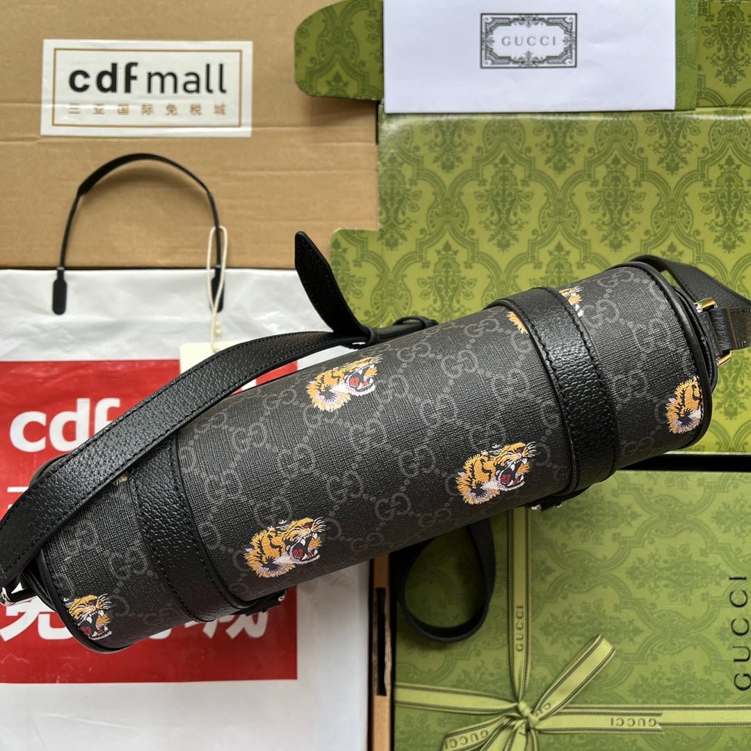 {Style No: 1GC2K1PW} TIGER PRINT MESSENGER BAG 28 IN BLACK CANVAS AND LEATHER TRIM - Image 8