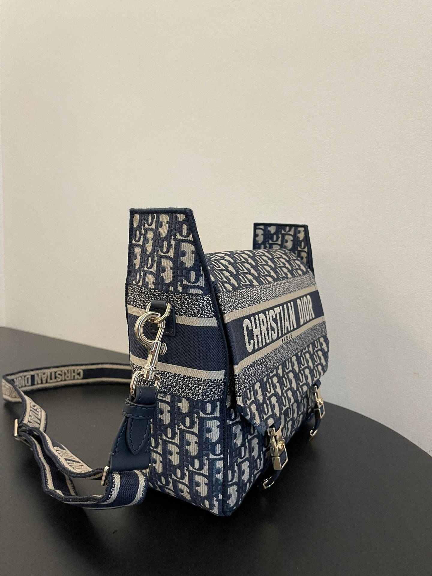 {Style No: TT9Z7764} MEDIUM 28 DIORCAMP BAG IN BLUE OBLIQUE EMBROIDERY - Image 3
