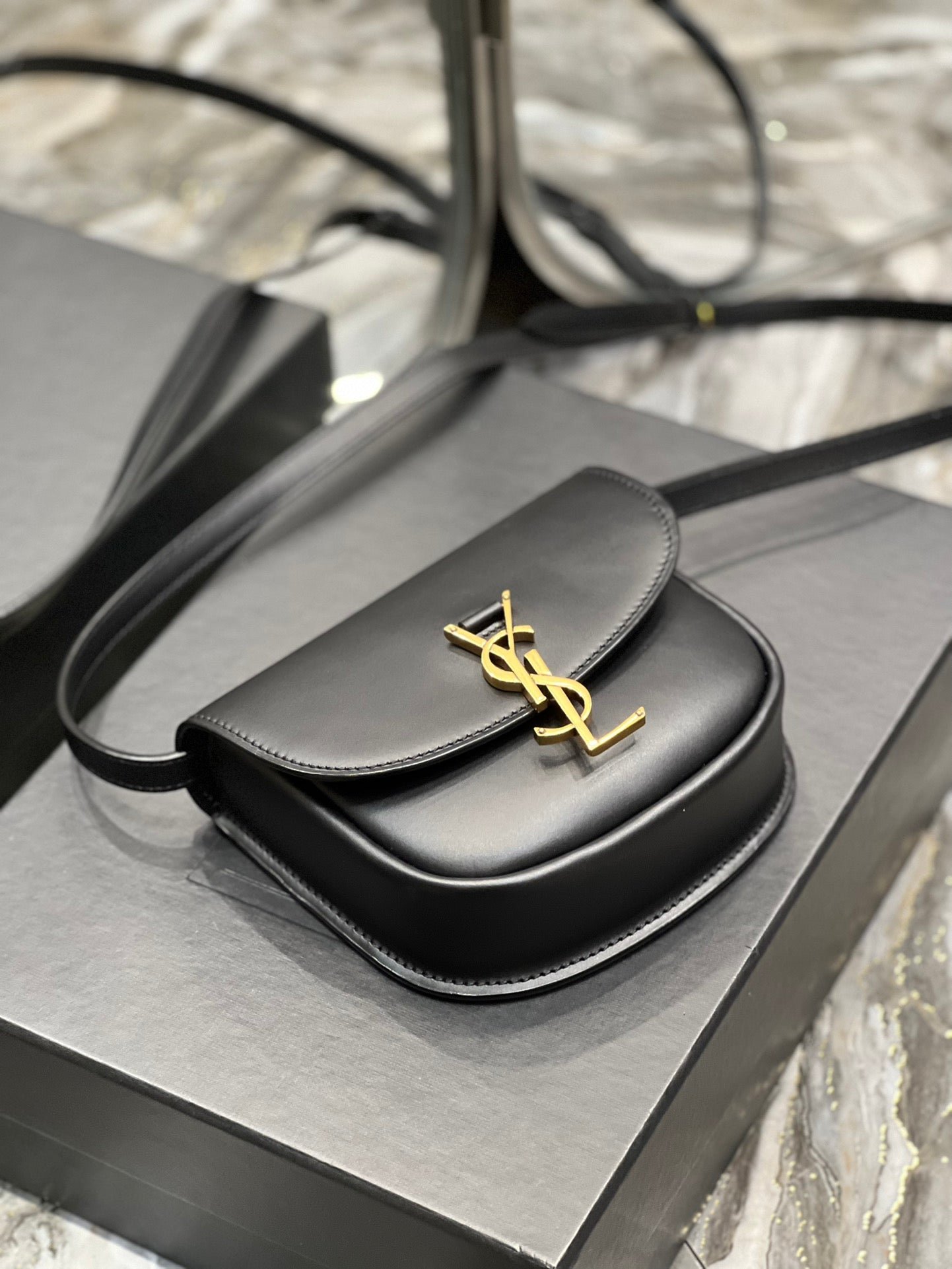 {Style No: M6AJTDKQ} KAIA SMALL 18 HANDBAG IN BLACK CALFSKIN - Image 2