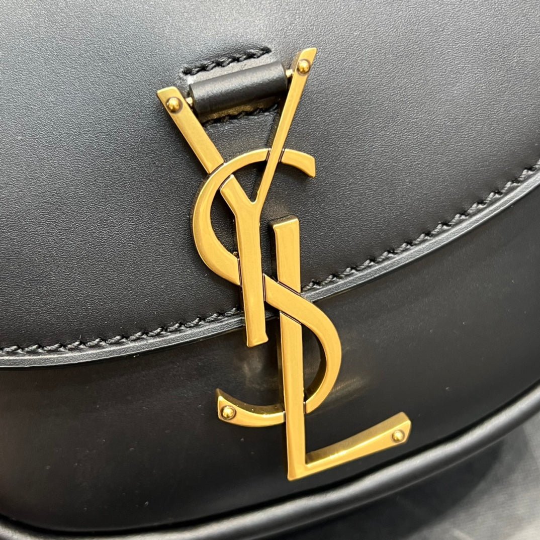 {Style No: M6AJTDKQ} KAIA SMALL 18 HANDBAG IN BLACK CALFSKIN - Image 5