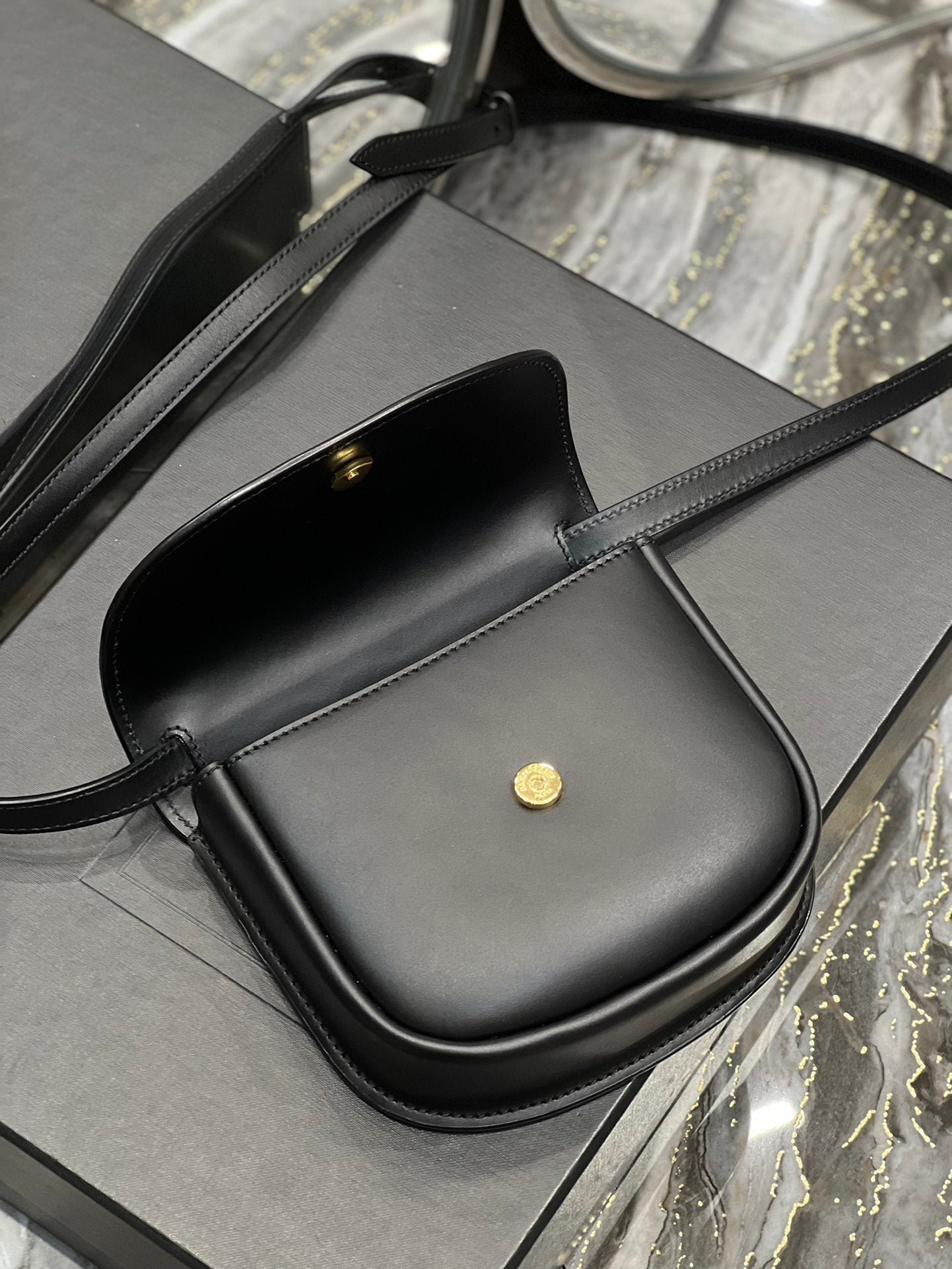 {Style No: M6AJTDKQ} KAIA SMALL 18 HANDBAG IN BLACK CALFSKIN - Image 3