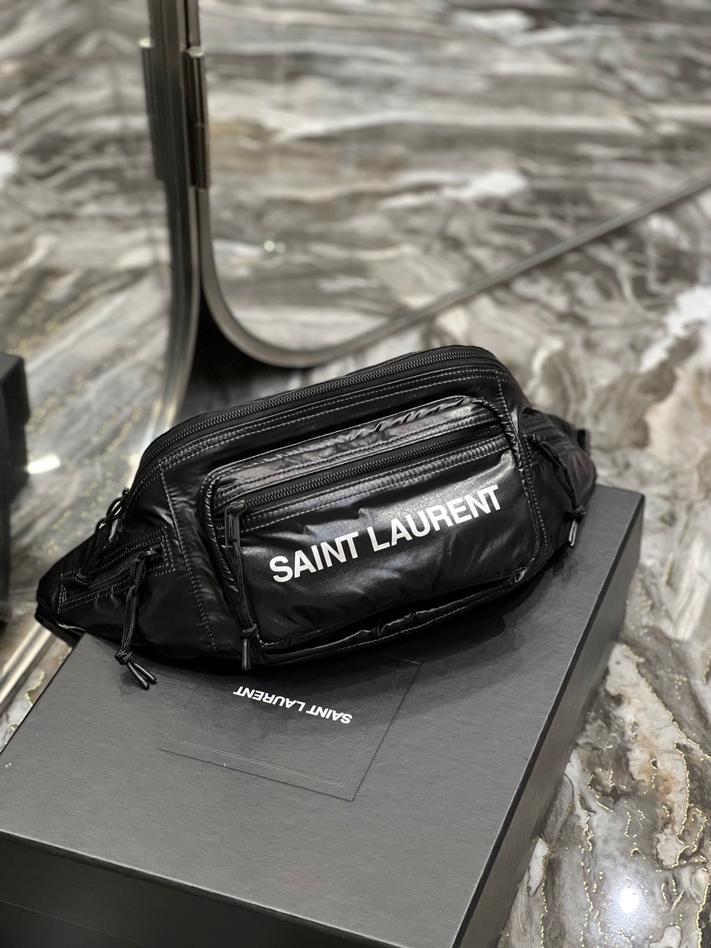 {Style No: 99O3FLEC} CROSSBODY BAG 24 IN BLACK POLISHED NYLON - Image 4