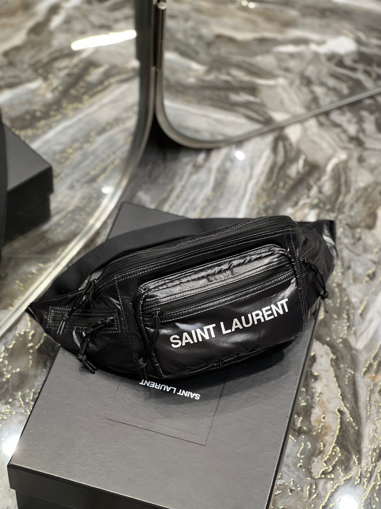 {Style No: 99O3FLEC} CROSSBODY BAG 24 IN BLACK POLISHED NYLON - Image 9