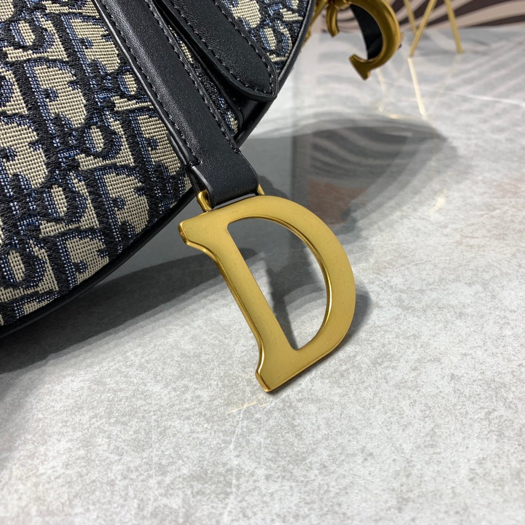 {Style No: JA7MAX8E} CD Saddle Bag Strap With Strap 25.5cm Blue Obique Embroidery - Image 8