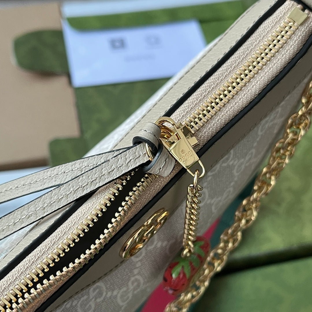 {Style No: BNCGCZRD} OPHIDIA SMALL SHOULDER BAG 25 IN WHITE CANVAS AND OAT LAMBSKIN GOLD HARDWARE - Image 3